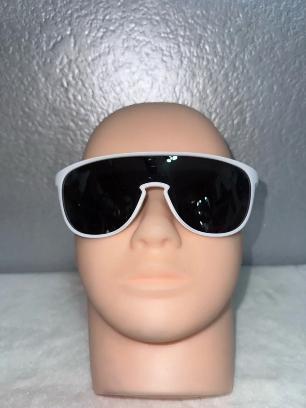 White Shield-Style Women's Sunglasses